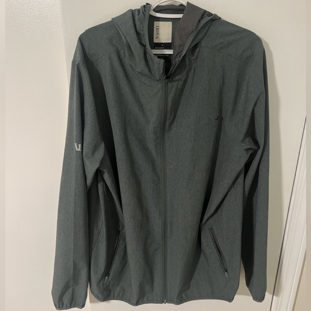 Vuori Outdoor Trainer Shell – Size XL
